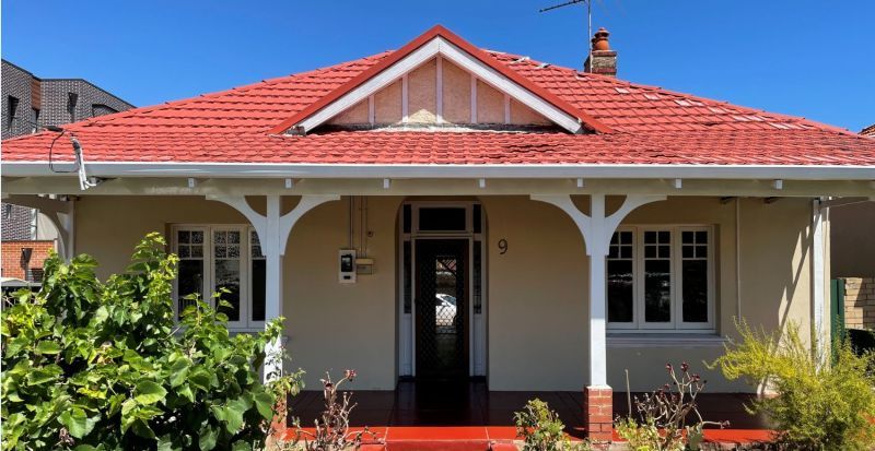 3 bedrooms House in 9 Chelmsford Road MOUNT LAWLEY WA, 6050