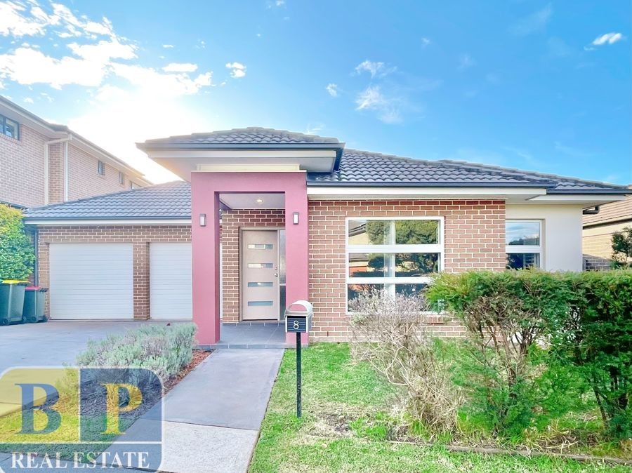 4 bedrooms House in 8 Yanada St ROUSE HILL NSW, 2155