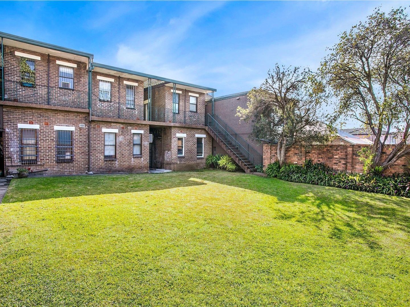 2 bedrooms Apartment / Unit / Flat in 3/360 New Canterbury Road DULWICH HILL NSW, 2203