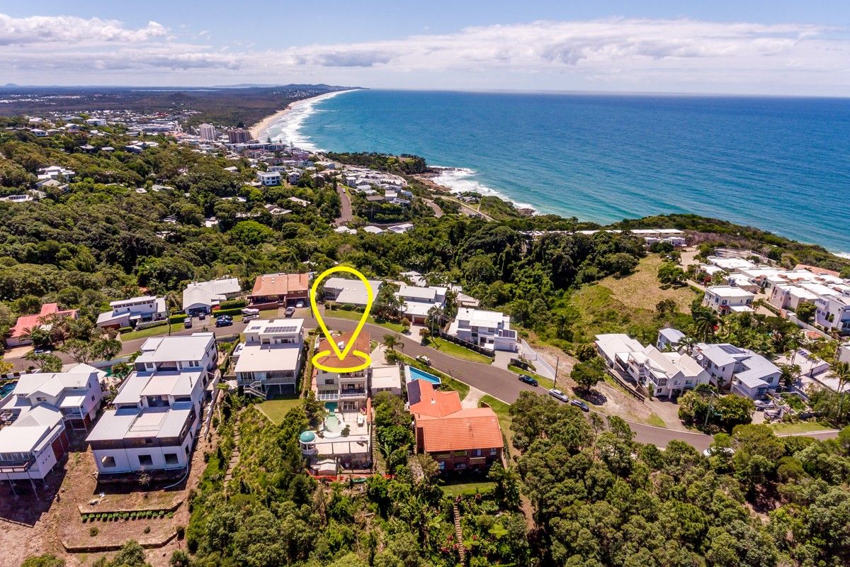 7 bedrooms House in 10 Lang Street COOLUM BEACH QLD, 4573