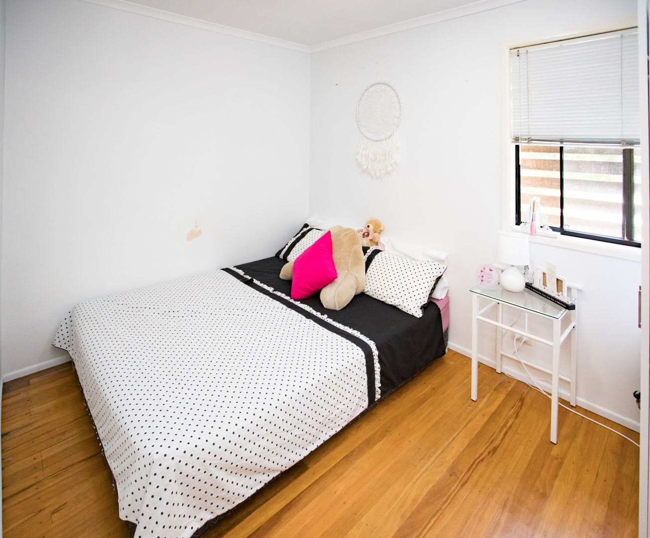 1/6 Flora Street, Greenslopes QLD 4120, Image 2