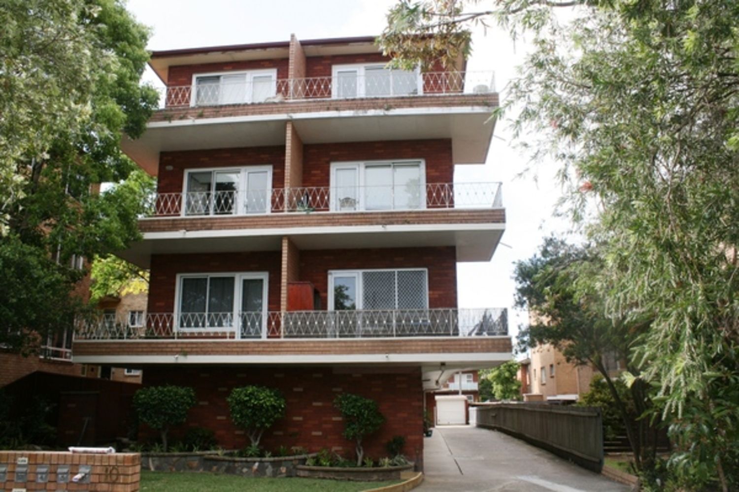 2 bedrooms Apartment / Unit / Flat in 10/10 French Street KOGARAH NSW, 2217