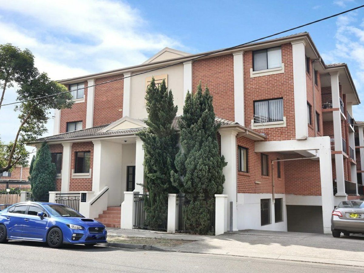 2 bedrooms Apartment / Unit / Flat in 18/96-98 Castlereagh Street LIVERPOOL NSW, 2170