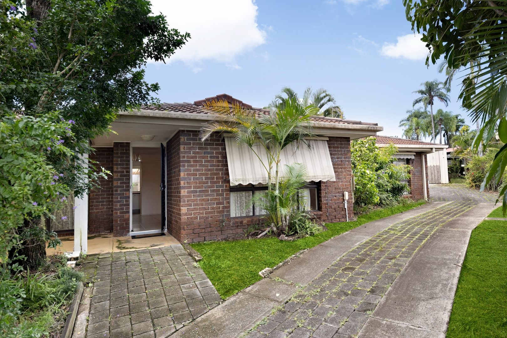 51 Stretton Drive, Helensvale QLD 4212, Image 2