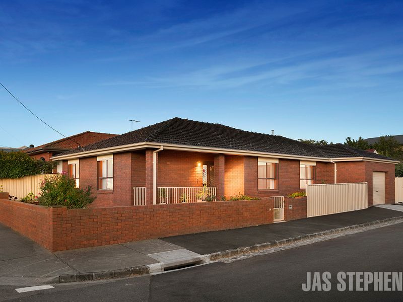 3 bedrooms House in 28 Herbert Street FOOTSCRAY VIC, 3011