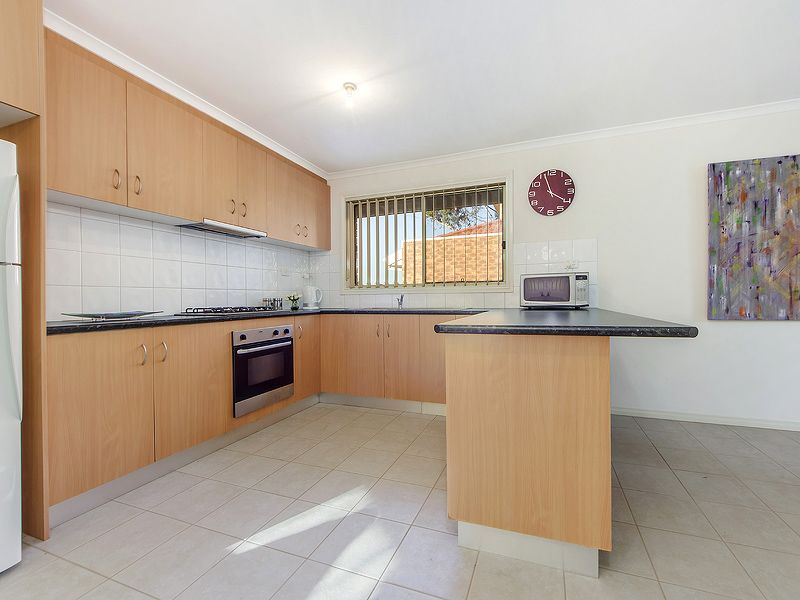 7/30 Nariel Road, KINGS PARK VIC 3021, Image 2