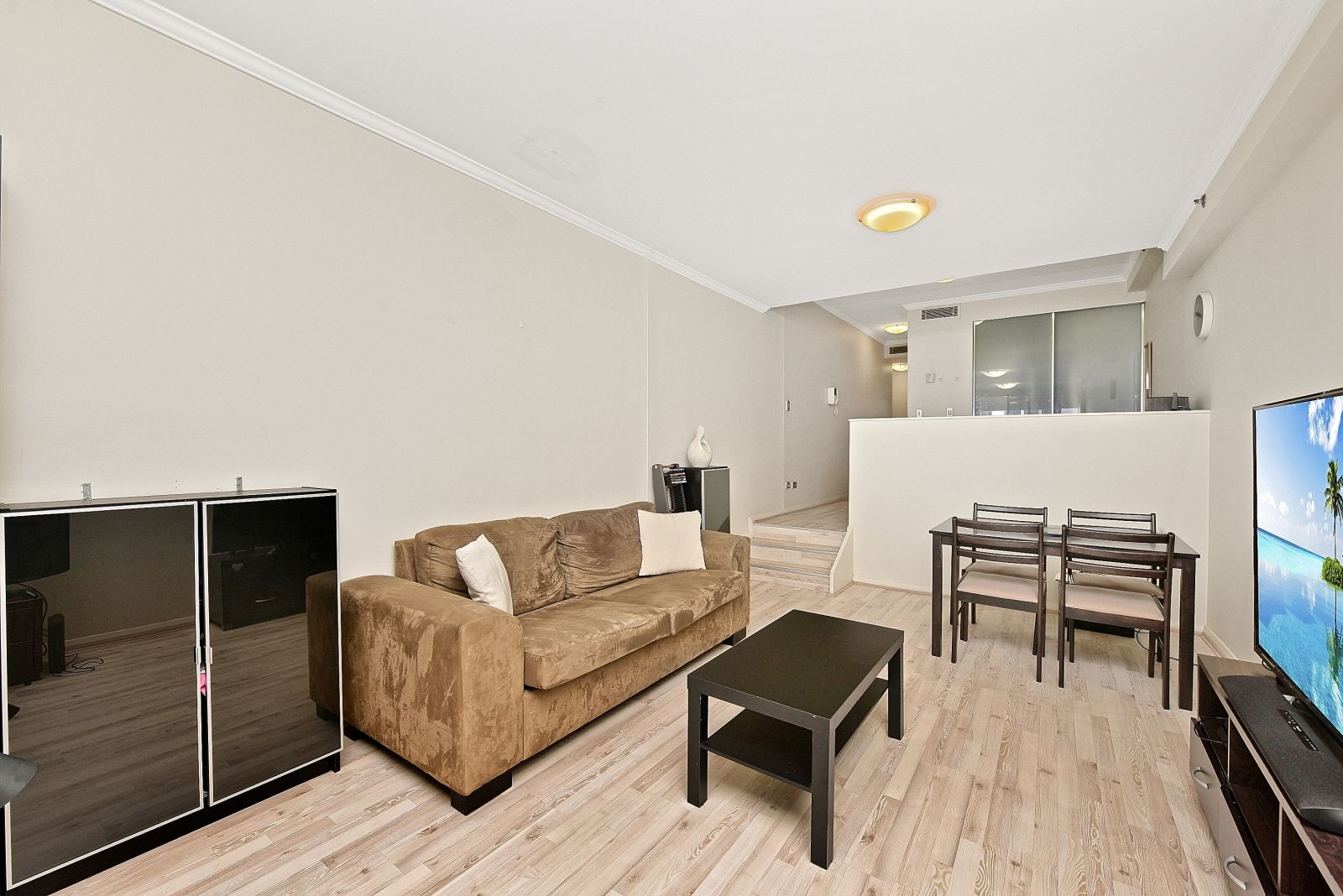 Discount 70% Off College St Studio Apartment Australia