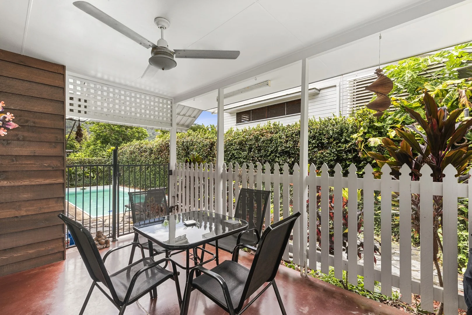 212 Greenslopes Street, Edge Hill QLD 4870