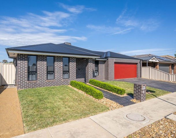 16 Cimmaron Way, Kialla VIC 3631