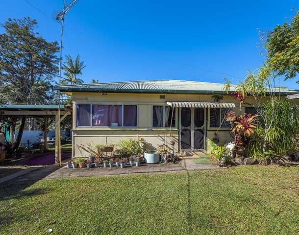 13 Mackay Street, Woolgoolga NSW 2456