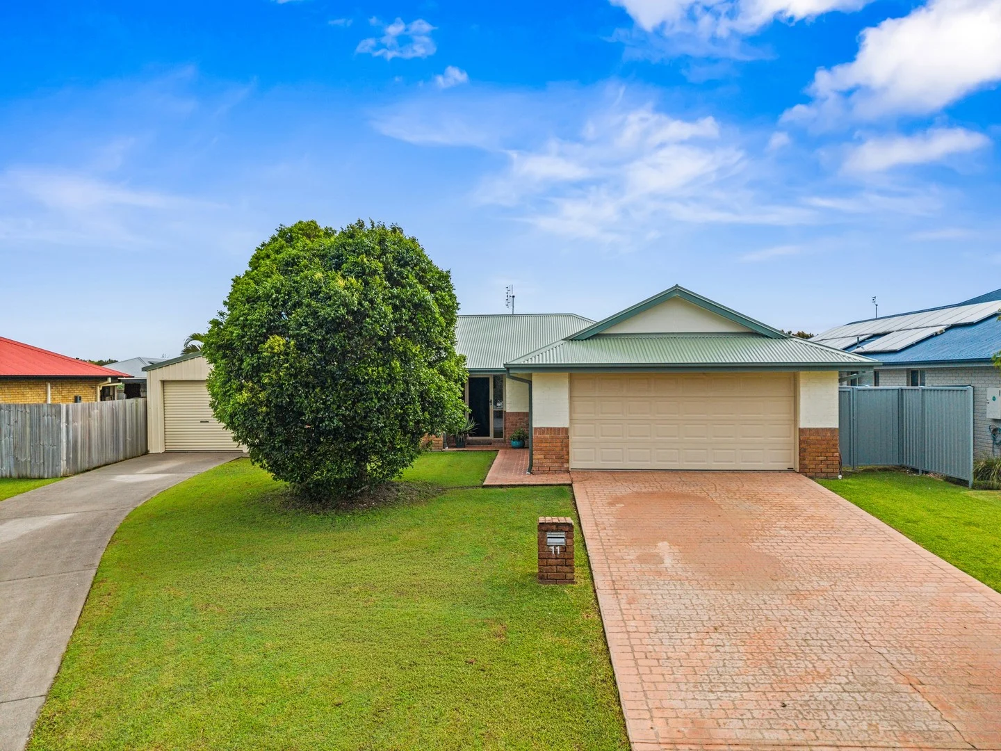 11 Anika Place, Little Mountain QLD 4551
