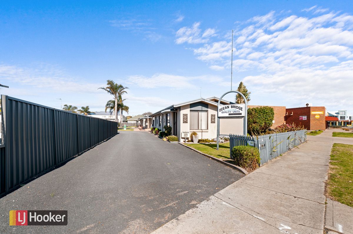 6 Roadknight Street, Lakes Entrance VIC 3909, Image 2