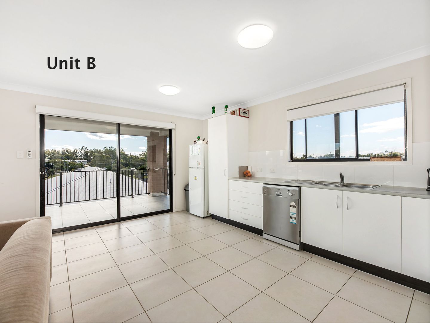 14 Saint Andrews Drive, Leichhardt QLD 4305, Image 2