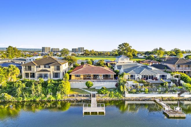 Picture of 15 Volante Crescent, MERMAID WATERS QLD 4218
