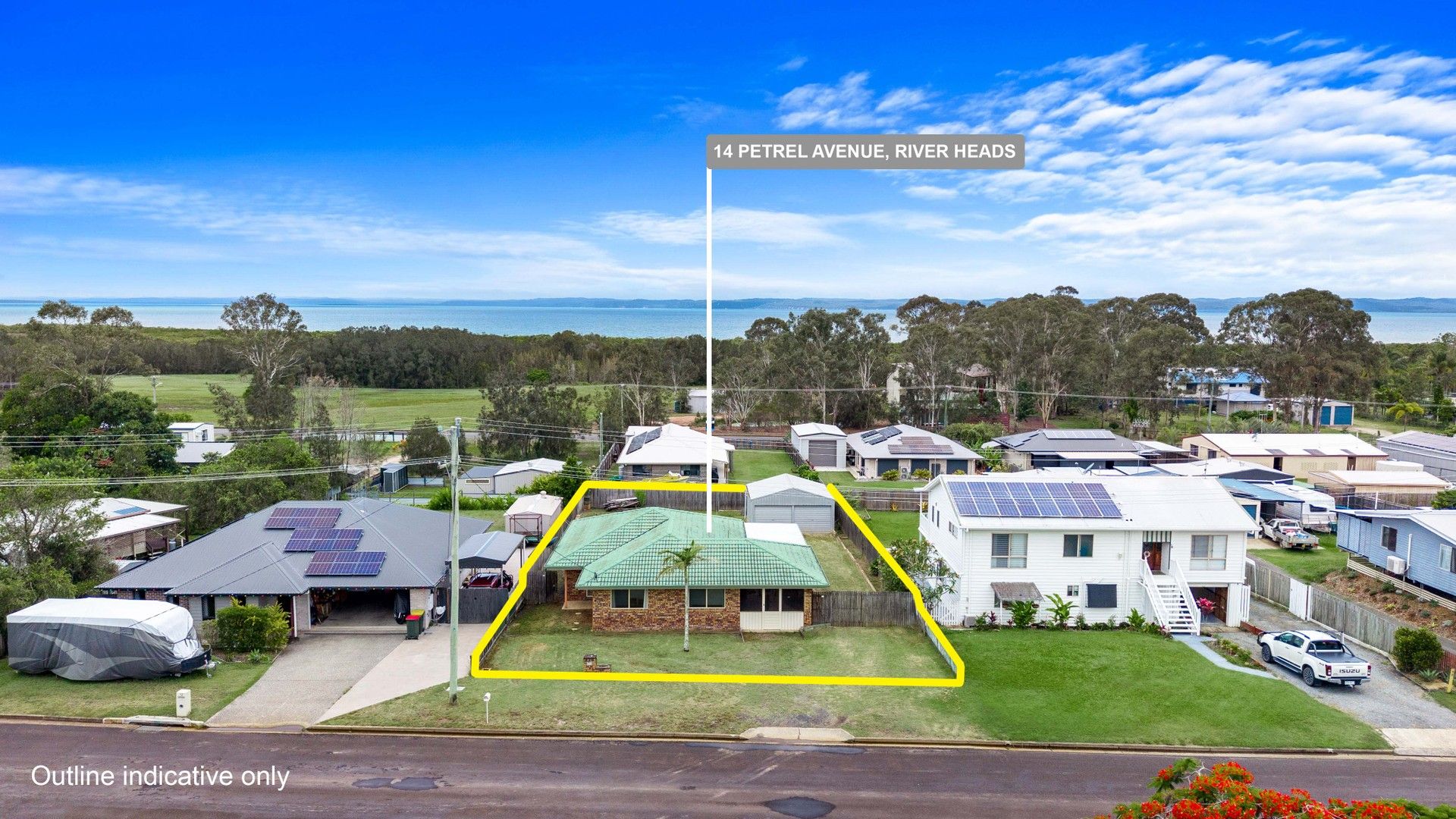 3 bedrooms House in 14 Petrel Avenue RIVER HEADS QLD, 4655