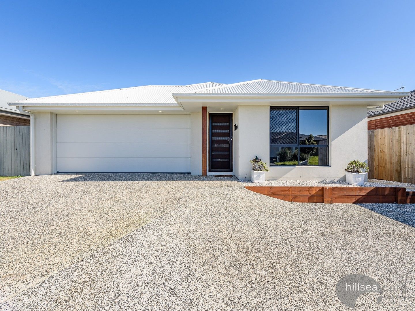 4 bedrooms House in 24 Brightstar Street ORMEAU QLD, 4208