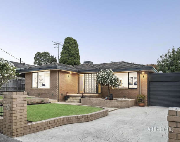 62 Roseland Grove, Doncaster VIC 3108