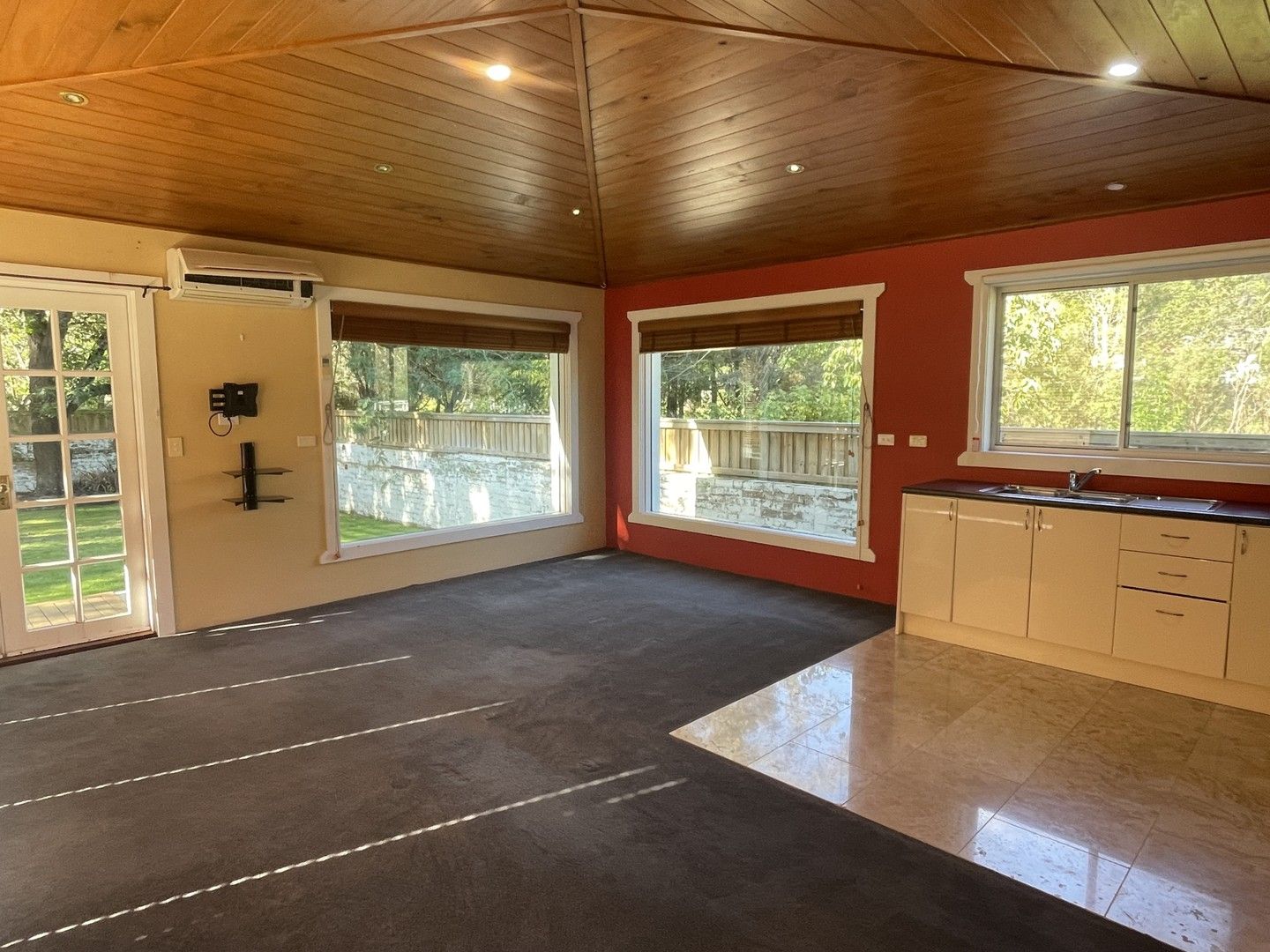 Shepherd Street, Bowral NSW 2576 1 bed studio for Rent, 520 pw