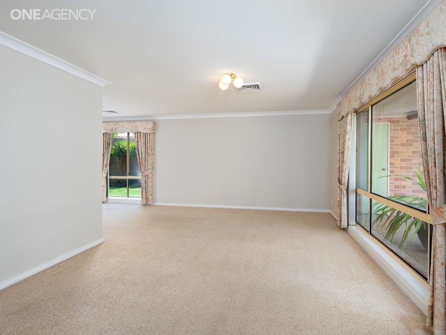 11 Brooklyn Drive, Bourkelands NSW 2650, Image 1