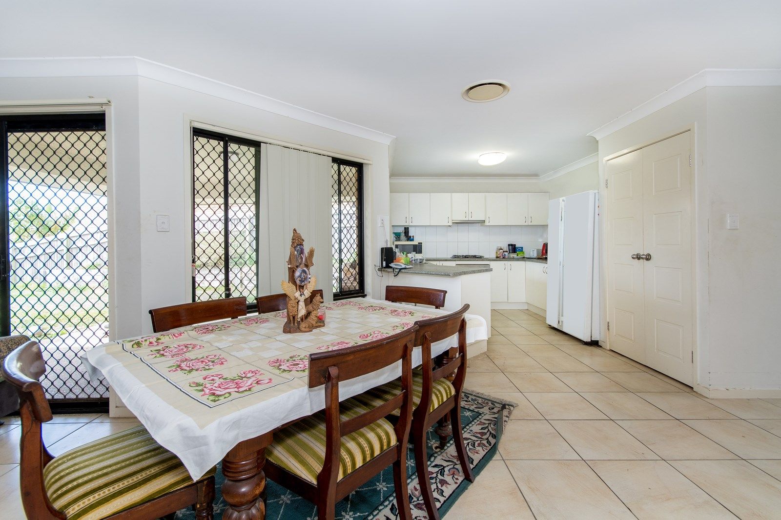 6 Duncan Crescent, Joyner QLD 4500, Image 2