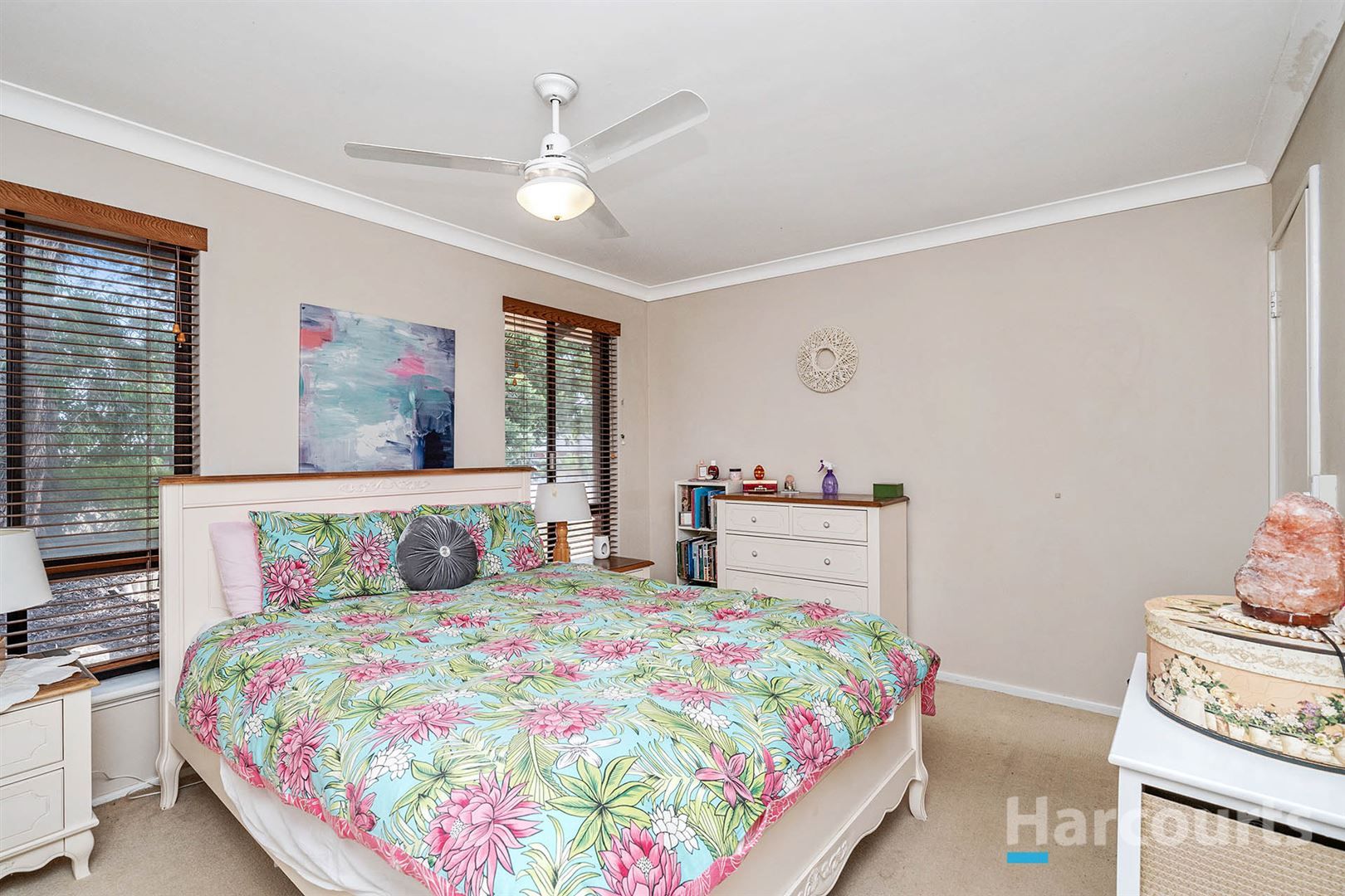 40 Adenmore Way, Kingsley WA 6026, Image 2