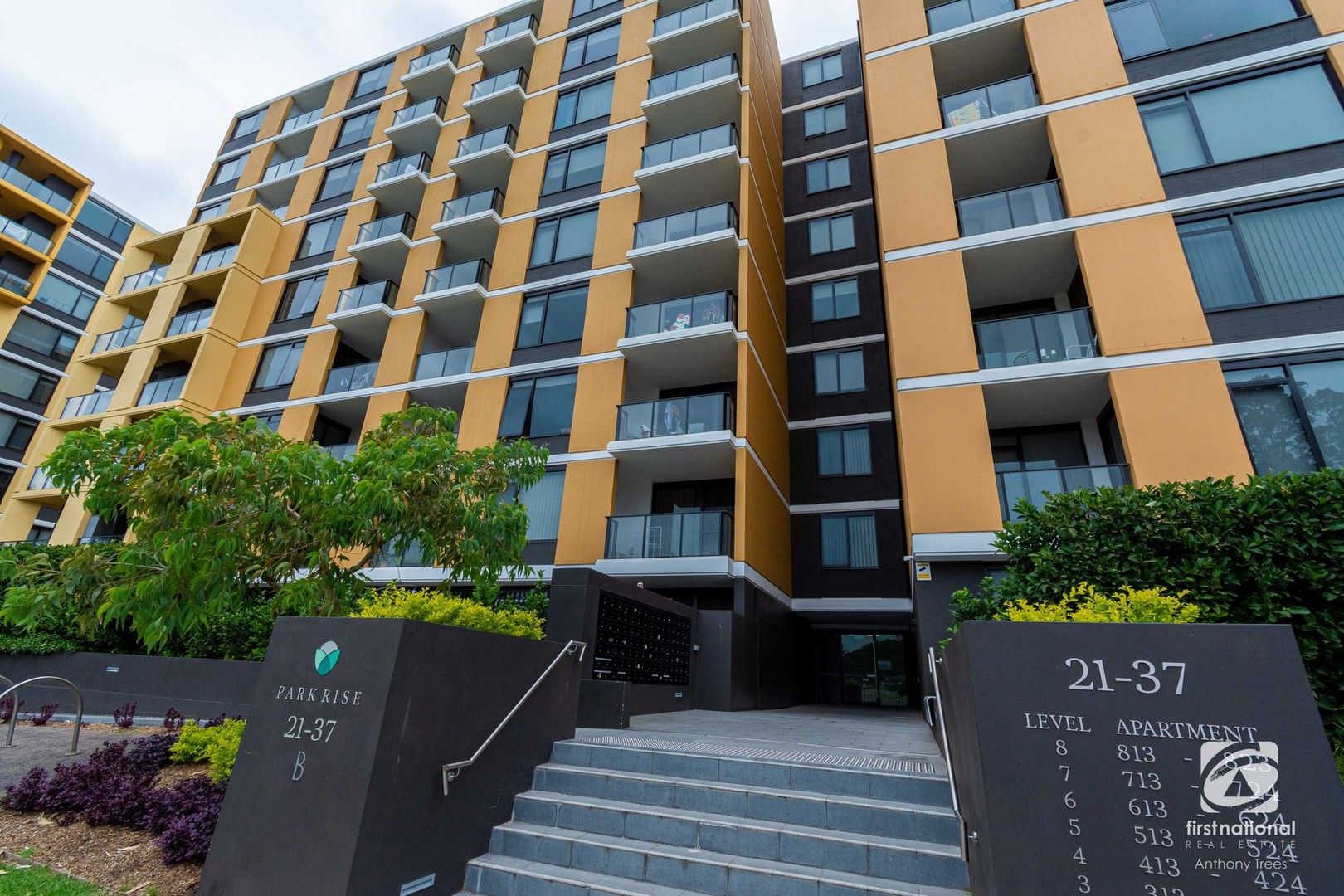 2 bedrooms Apartment / Unit / Flat in 218/21-37 Waitara Avenue WAITARA NSW, 2077