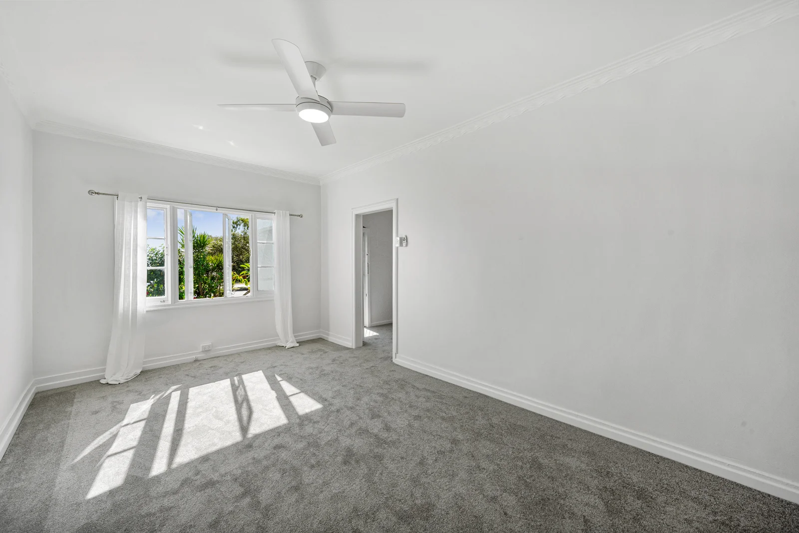 Additional image 4 of 38 Oyster Point Esplanade, Scarborough QLD 4020