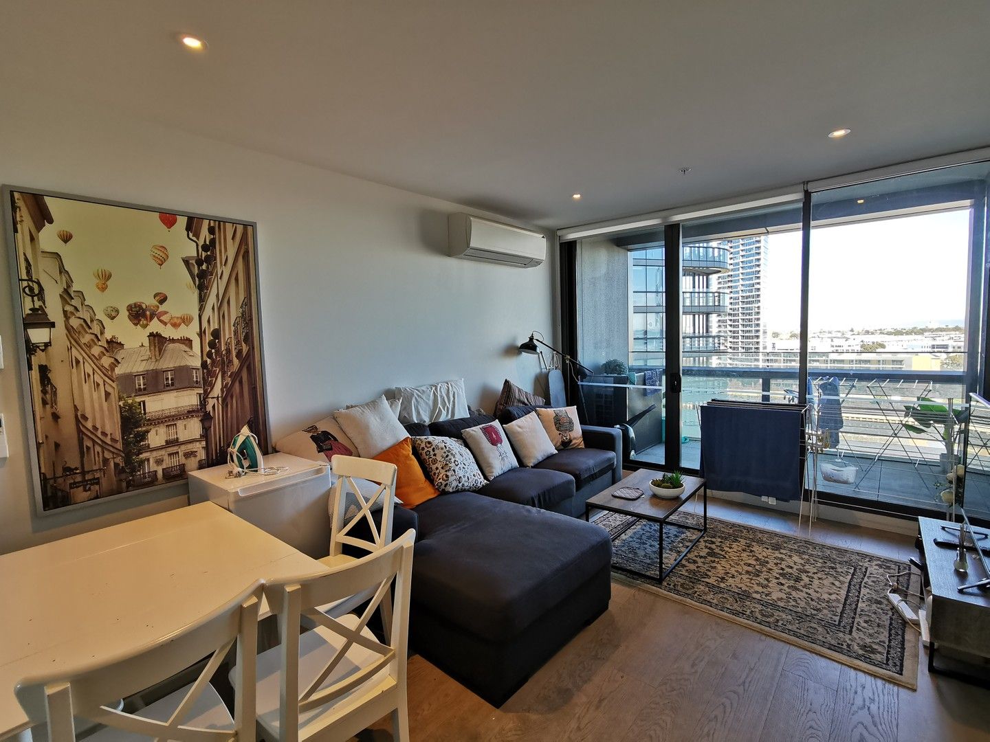 2 bedrooms Apartment / Unit / Flat in 906n/889 Collins Street DOCKLANDS VIC, 3008