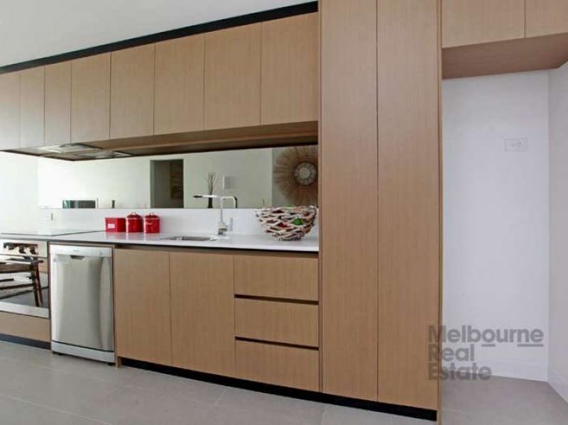 2 bedrooms Apartment / Unit / Flat in 804/15 Clifton Street PRAHRAN VIC, 3181