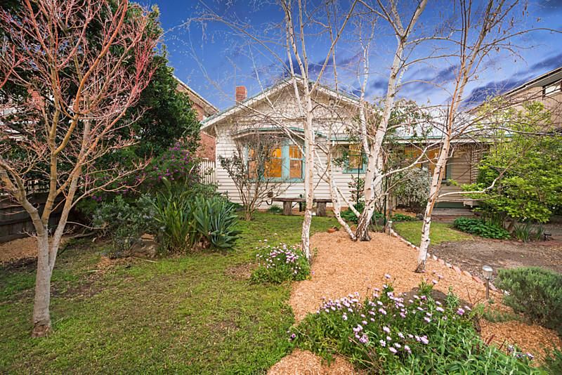 17 Tanner Grove, Northcote VIC 3070