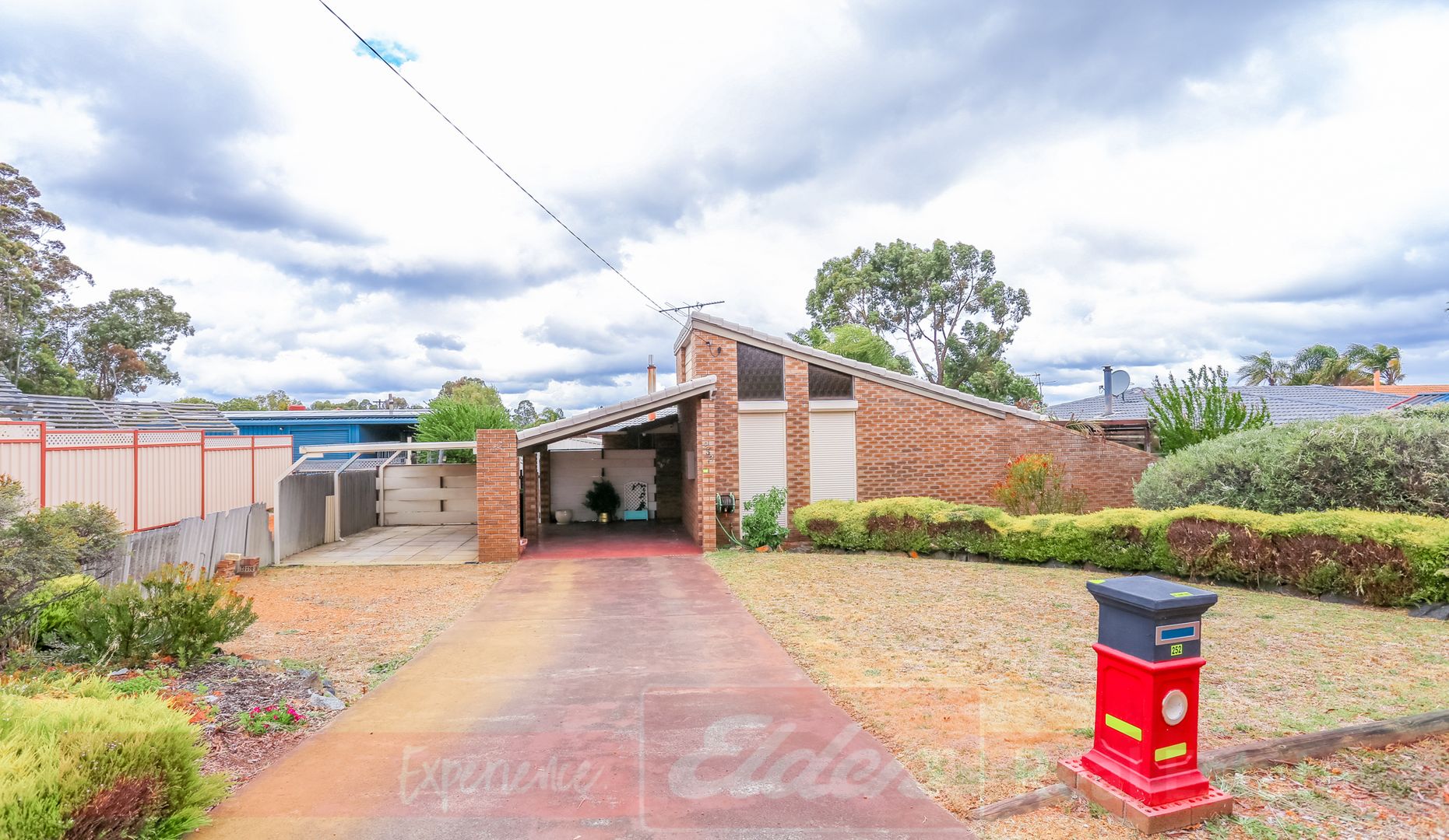 252 STEERE STREET, Collie WA 6225 Domain