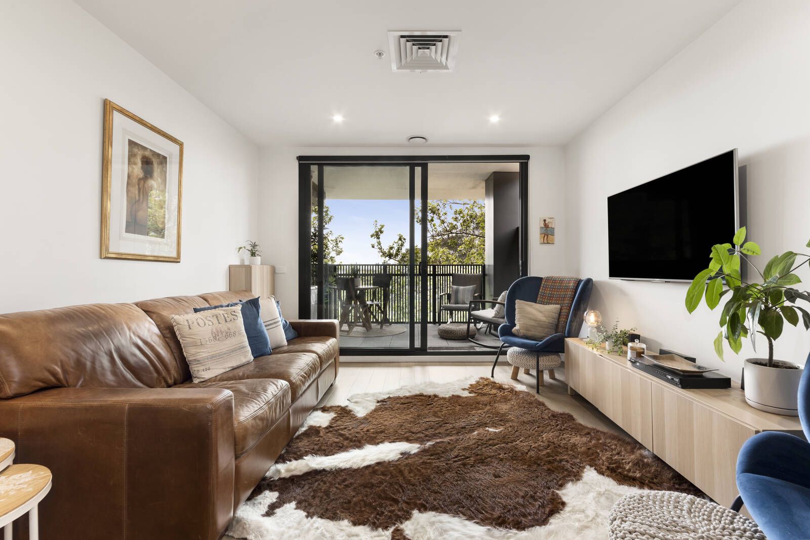 2 bedrooms Apartment / Unit / Flat in 205/181 Fitzroy Street ST KILDA VIC, 3182