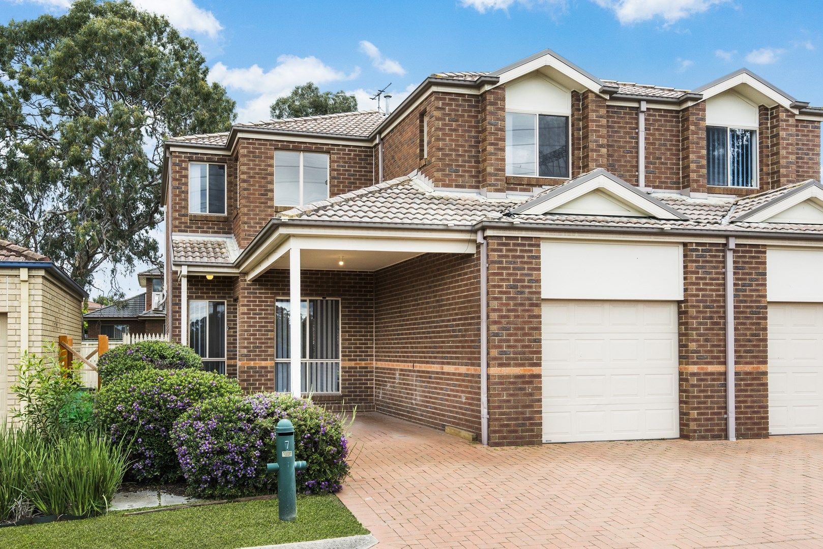 7 Hummingbird Place, South Morang VIC 3752, Image 0