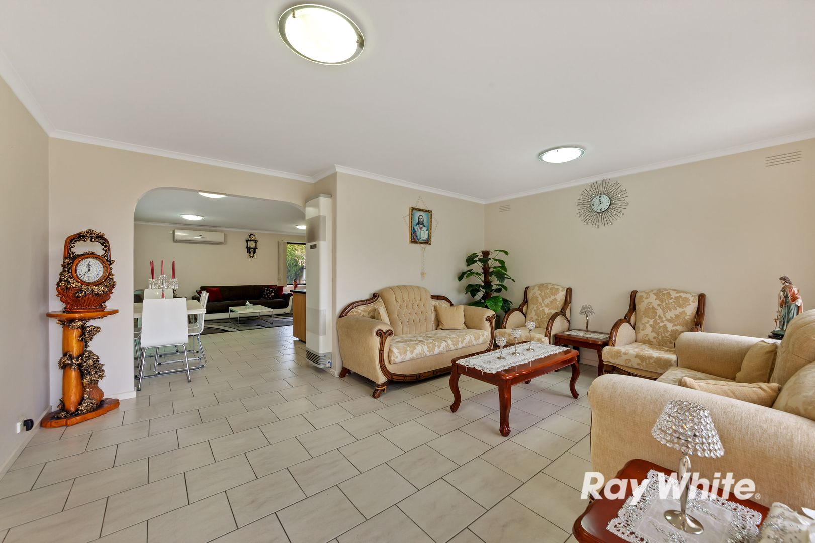 5 Ellam Court, Meadow Heights VIC 3048, Image 1