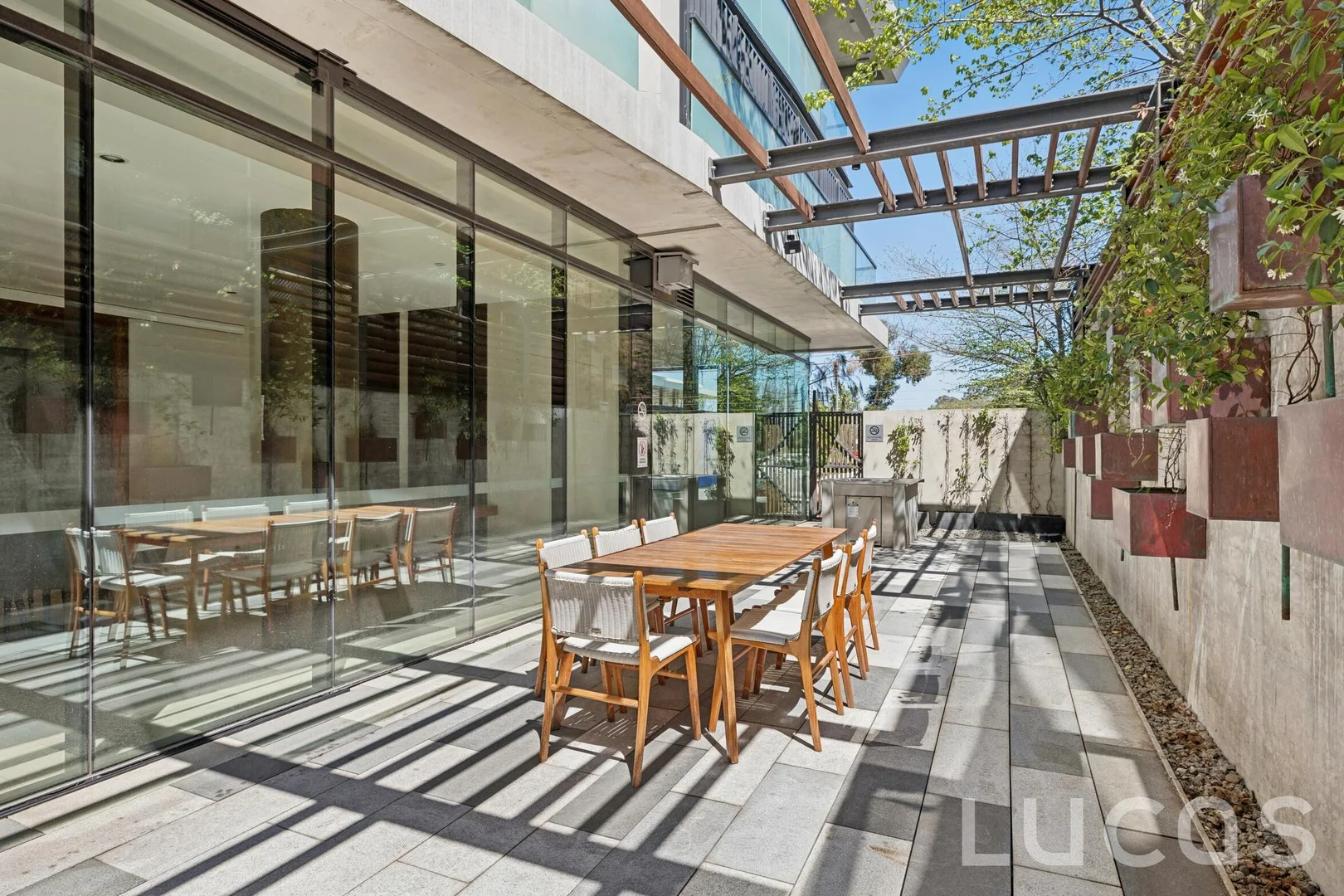 1011/77 Queens Road, Melbourne VIC 3004 | Domain