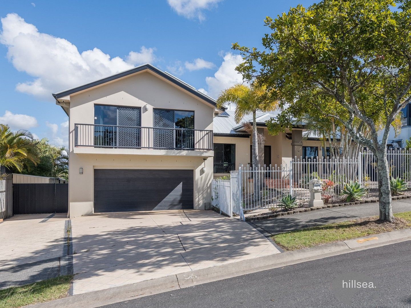 4 bedrooms House in 56 Midway Terrace PACIFIC PINES QLD, 4211