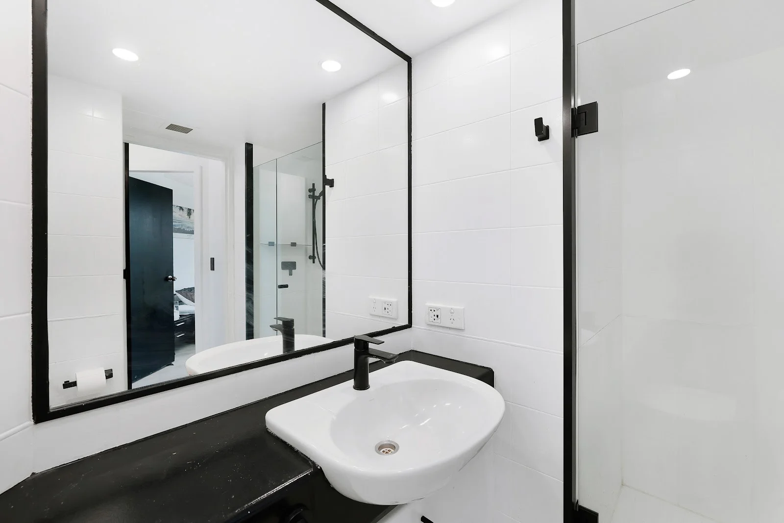 Additional image 22 of 702/7 Mallana Street, Surfers Paradise QLD 4217