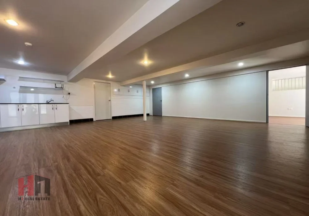 Additional image 8 of B/127 Lang Street, Sunnybank Hills QLD 4109