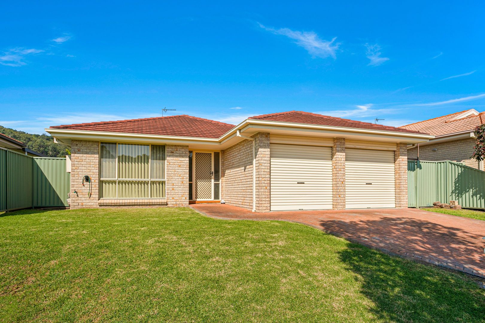 15 Ellenbrook Way, Albion Park Property History & Address Research