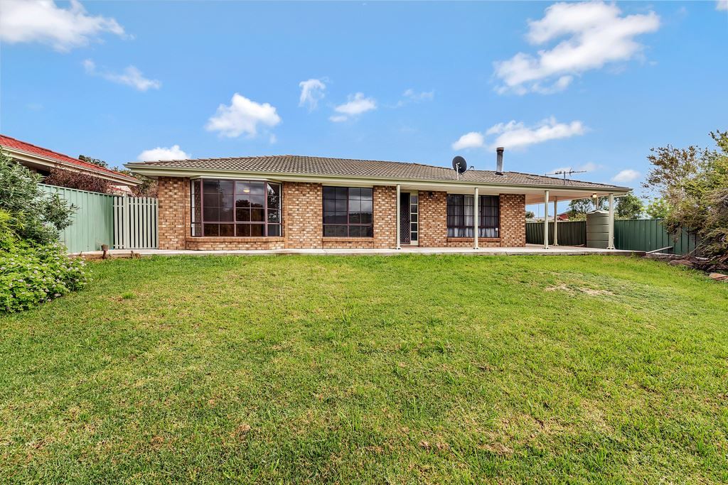 8 Featherstone Drive, Huntfield Heights SA 5163, Image 0