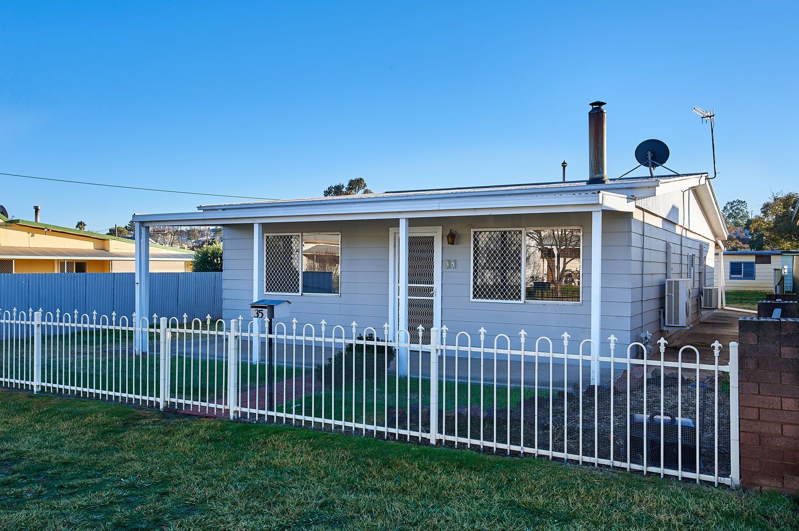 35 Regent Street, Junee Property History & Address Research Domain