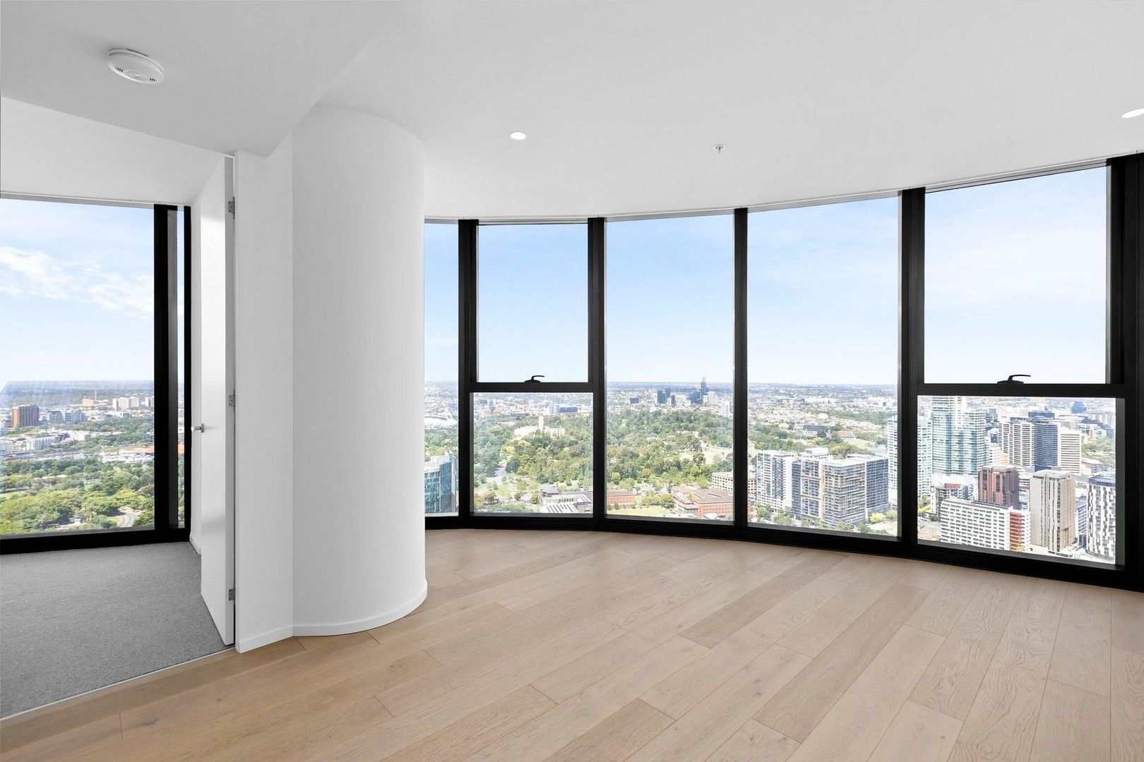 3 bedrooms Apartment / Unit / Flat in 4905/18 Hoff Boulevard SOUTHBANK VIC, 3006