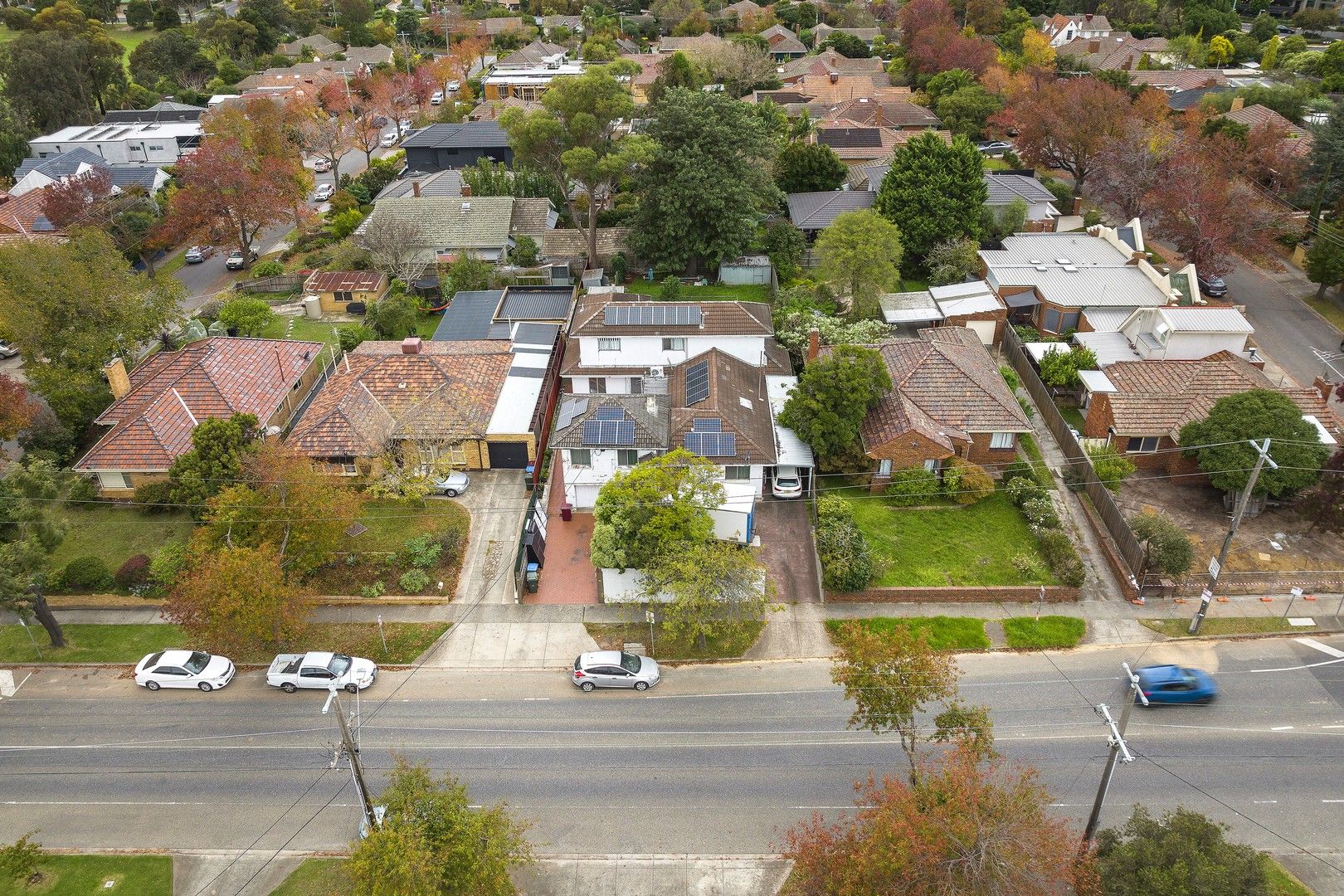 5 bedrooms House in 14 Chadstone Road MALVERN EAST VIC, 3145