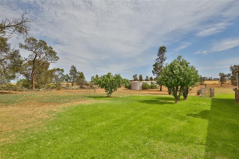 1923 Sturt Highway, Meringur VIC 3496, Image 2