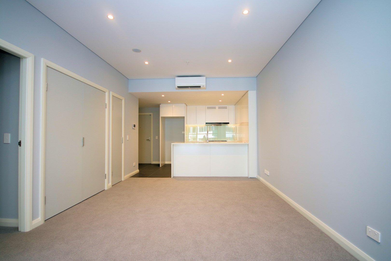 5** / 5 Wentworth Place, Wentworth Point NSW 2127, Image 2