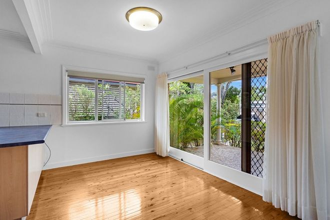19 Diana Avenue, BURLEIGH HEADS QLD 4220 - Image 4
