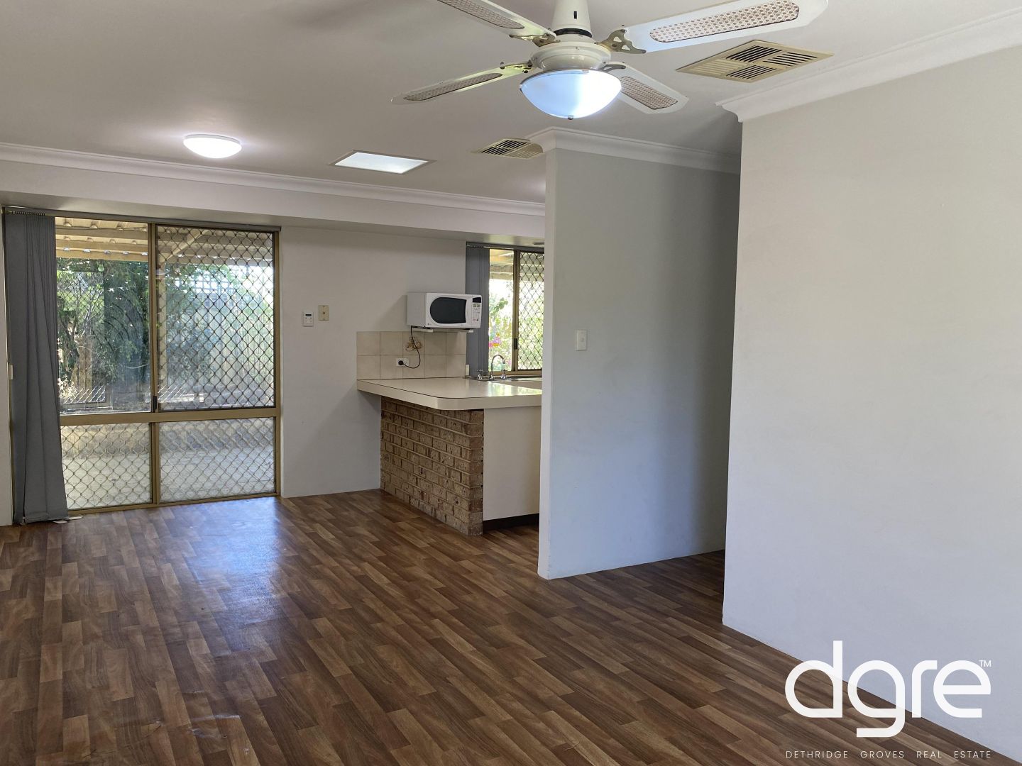 5/208 Burslem Drive, Maddington WA 6109 House For Rent Domain