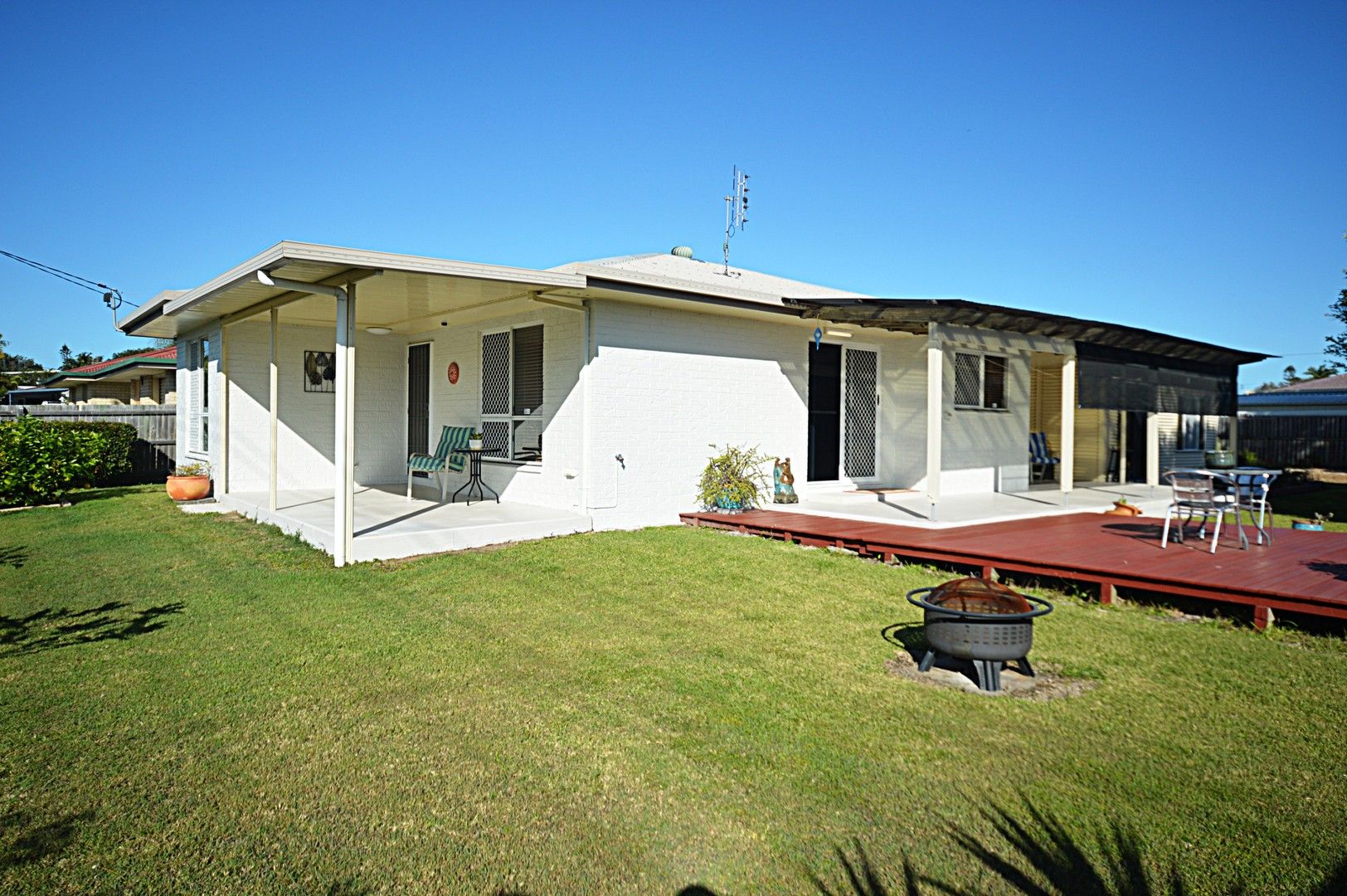 721 Boat Harbour Drive, Urangan QLD 4655, Image 0