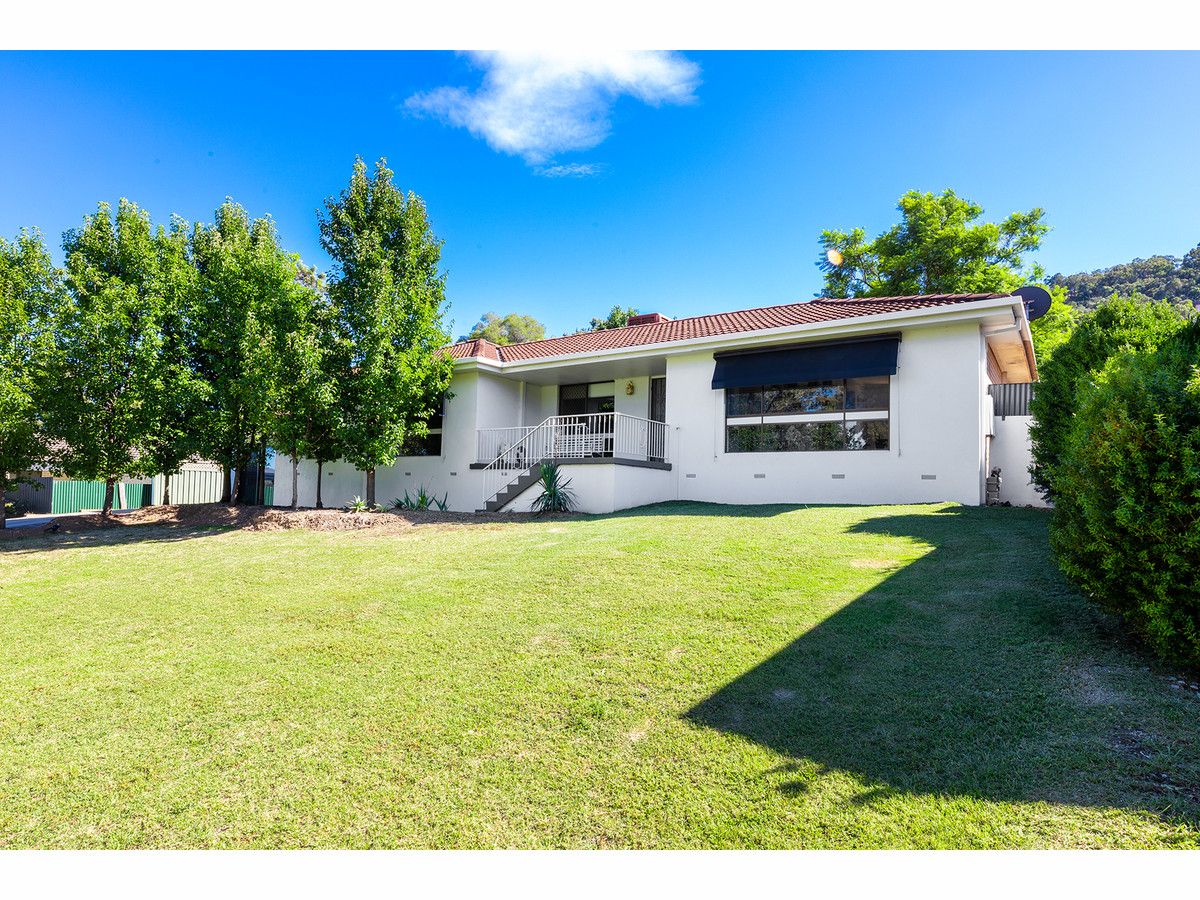 94 Baranbale Way, Springdale Heights NSW 2641, Image 2