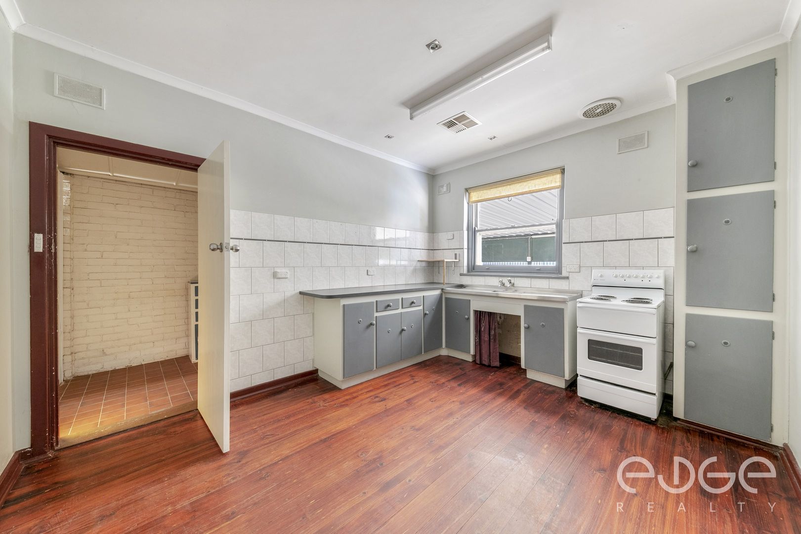 18 Enford Street, Elizabeth SA 5112, Image 2